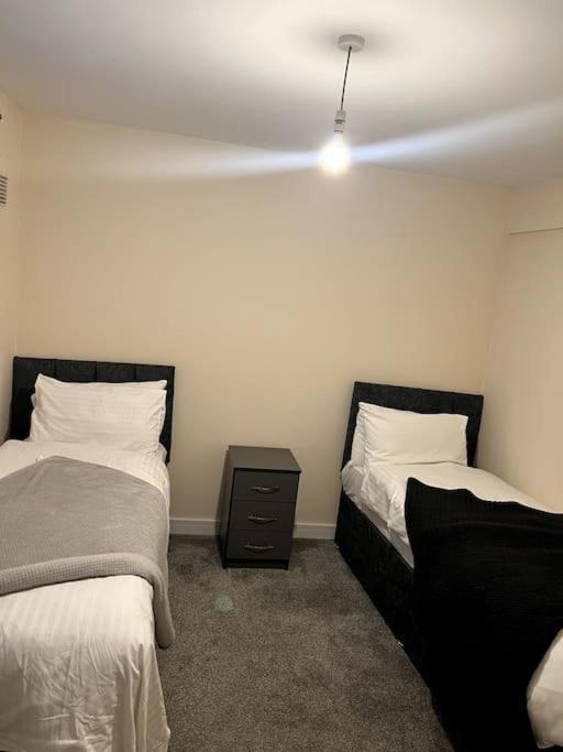 Spacious City Centre Home Near Hospital & M5 伍斯特 外观 照片